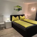 Nicht Daheim Und Doch Zuhause Apartamento