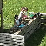 Nicht Daheim Und Doch Zuhause *