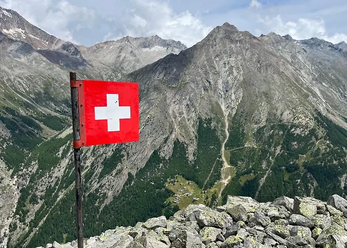 Nicht Daheim Und Doch Zuhause Saas-Grund